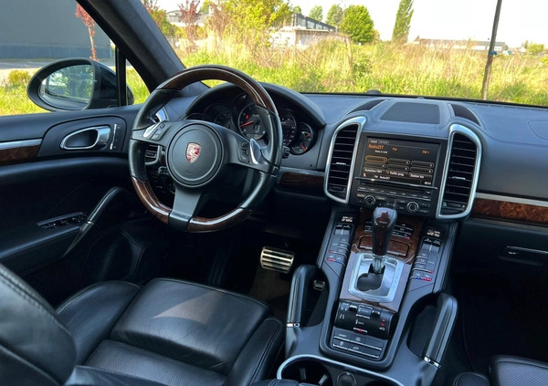 Porsche Cayenne cena 135000 przebieg: 167800, rok produkcji 2010 z Ostrowiec Świętokrzyski małe 277